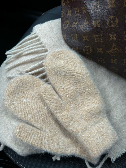 Hana mittens beige